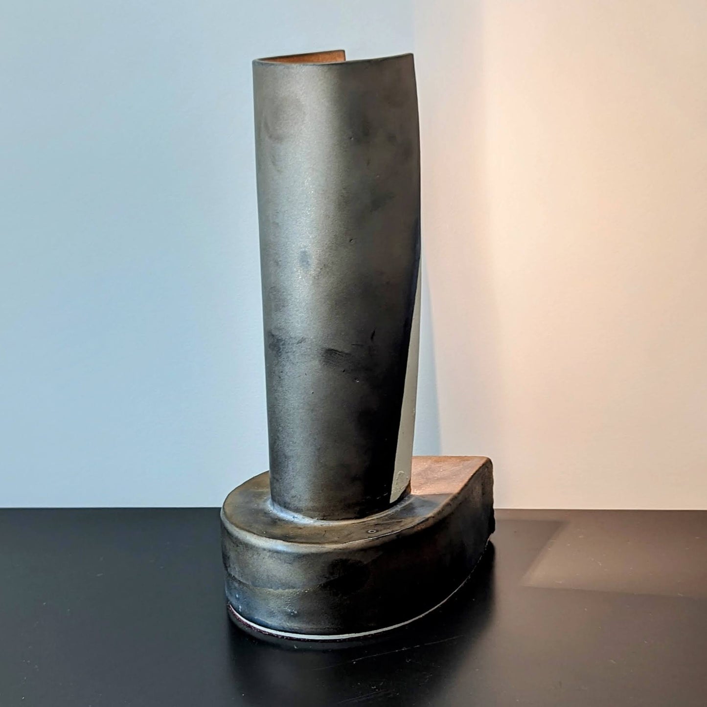 Tall Tears ceramic table lamp with metallic glaze and ambient light